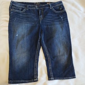 Plus size Silver brand capris jeans